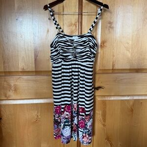 Soma Dress With Built In Bra, Adjustable & Removable Straps & Pockets. Size XL